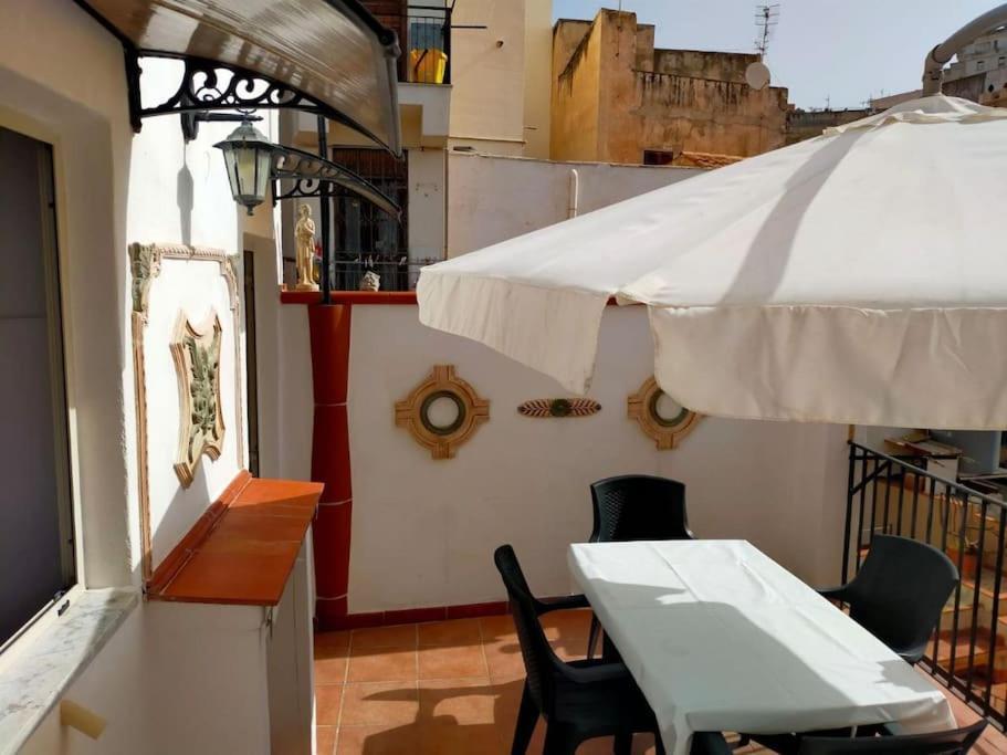 Casa Vacanza "Il Cortiletto" 夏卡 外观 照片