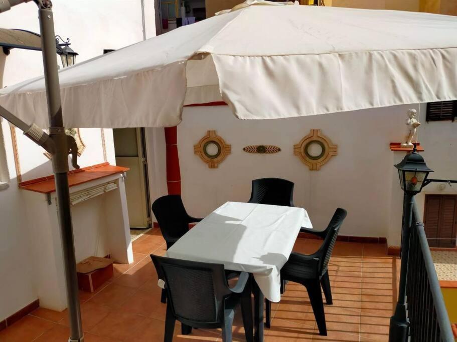 Casa Vacanza "Il Cortiletto" 夏卡 外观 照片